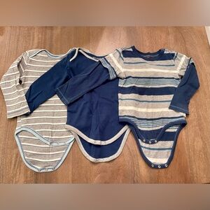 Burt’s Bees Baby Onesies- Size 18m- set of 3